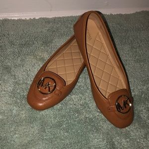 Michael Kors Lillie Moccasin Flats Shoes Sz 7.5